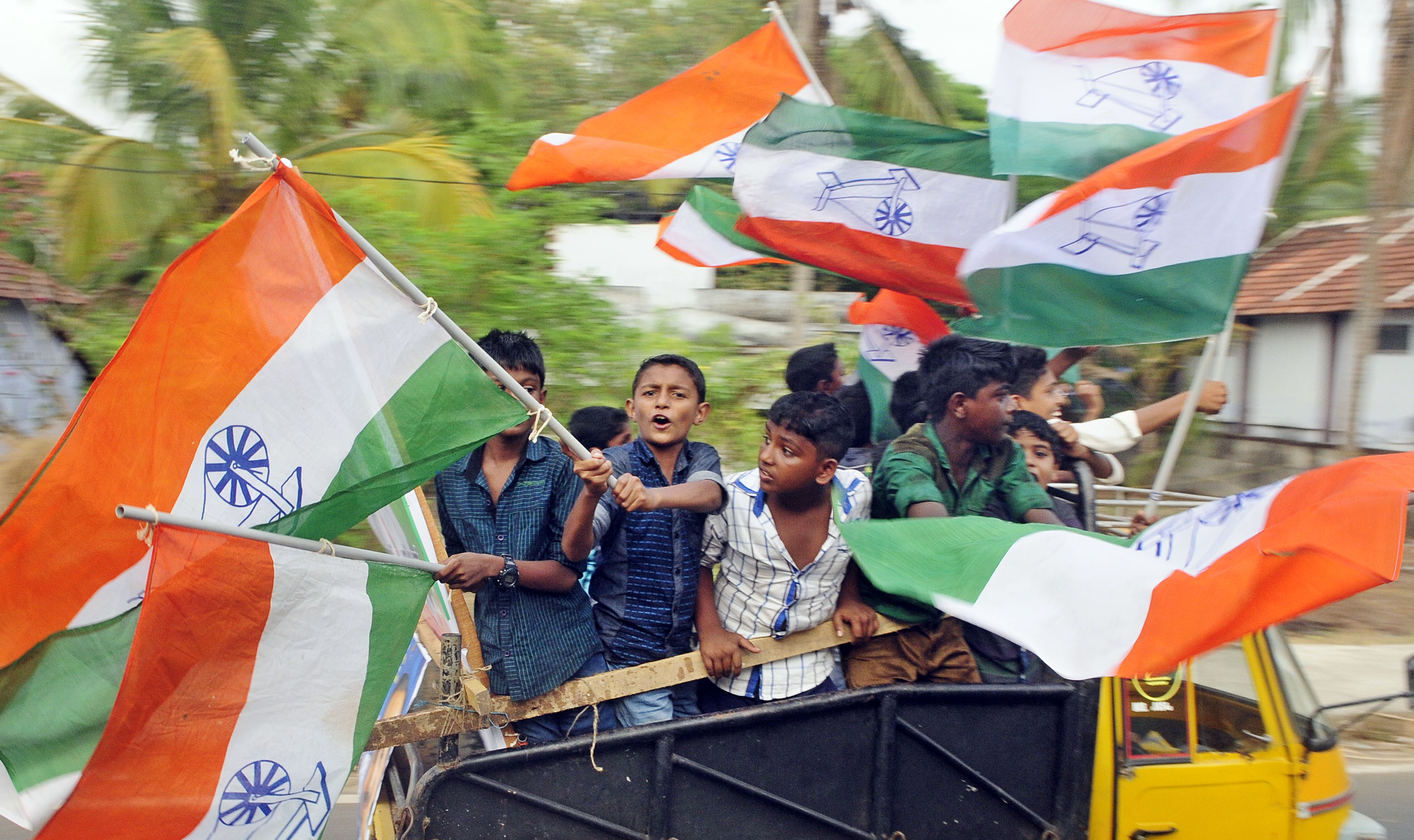 ബി.ജെ.പി-എസ്.എന്‍.ഡി.പി സഖ്യം; ആഞ്ഞടിക്കാനുറച്ച് കോണ്‍ഗ്രസ്